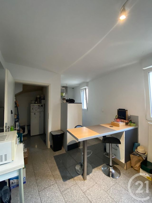 Appartement F3 à louer - 3 pièces - 60.2 m2 - METZ - 57 - LORRAINE - Century 21 Côté Est Immobilier