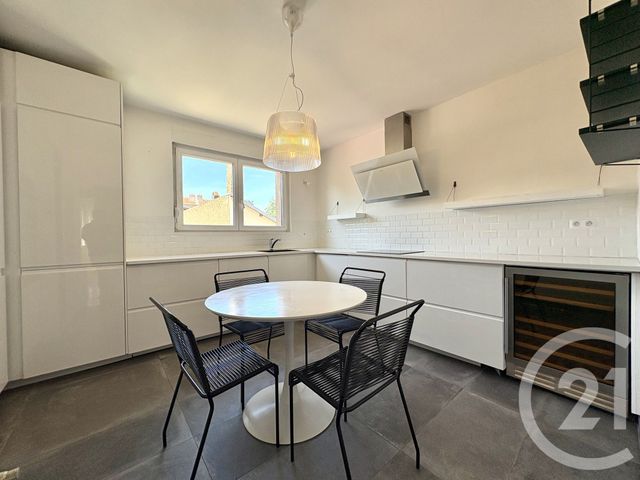 Appartement F6 à louer - 6 pièces - 159.35 m2 - METZ - 57 - LORRAINE - Century 21 Côté Est Immobilier