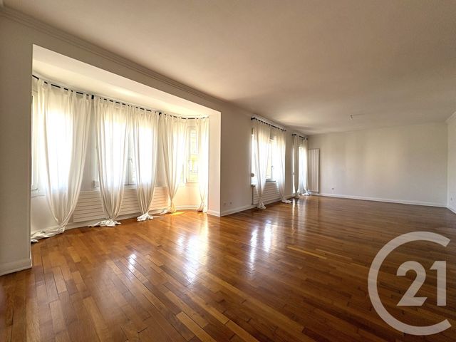 Appartement F6 à louer - 6 pièces - 159.35 m2 - METZ - 57 - LORRAINE - Century 21 Côté Est Immobilier