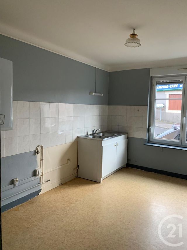 Appartement F2 à louer CHATEAU SALINS