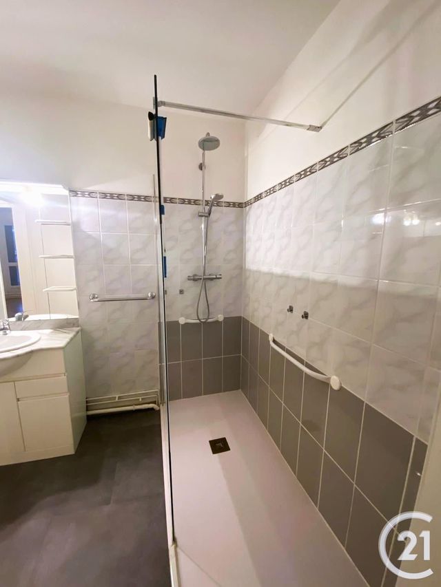 Appartement F3 à louer - 3 pièces - 60.55 m2 - METZ - 57 - LORRAINE - Century 21 Côté Est Immobilier