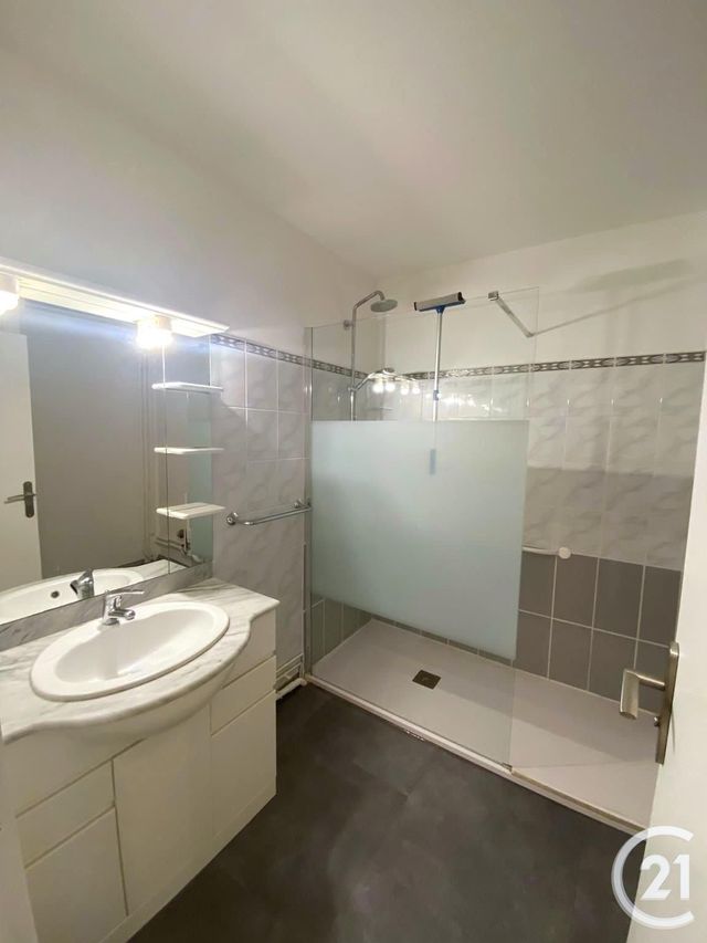 Appartement F3 à louer - 3 pièces - 60.55 m2 - METZ - 57 - LORRAINE - Century 21 Côté Est Immobilier