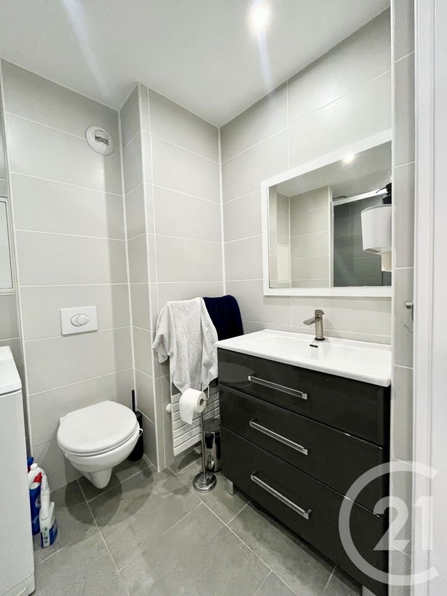 Appartement F2 à louer - 2 pièces - 49.83 m2 - METZ - 57 - LORRAINE - Century 21 Côté Est Immobilier