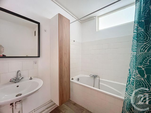 Appartement F2 à louer - 2 pièces - 44.85 m2 - METZ - 57 - LORRAINE - Century 21 Côté Est Immobilier