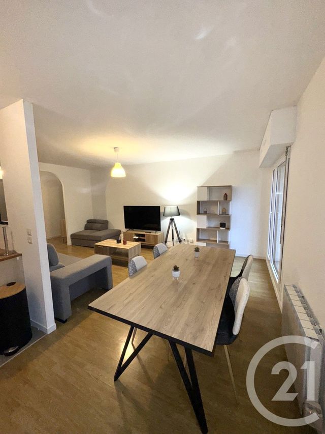 Appartement F5 à louer - 5 pièces - 97.79 m2 - METZ - 57 - LORRAINE - Century 21 Côté Est Immobilier