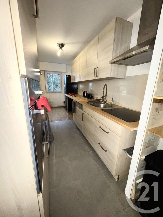 Appartement F5 à louer - 5 pièces - 97.79 m2 - METZ - 57 - LORRAINE - Century 21 Côté Est Immobilier