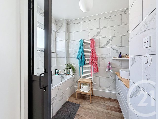 Appartement F5 à vendre - 4 pièces - 98.85 m2 - METZ - 57 - LORRAINE - Century 21 Côté Est Immobilier