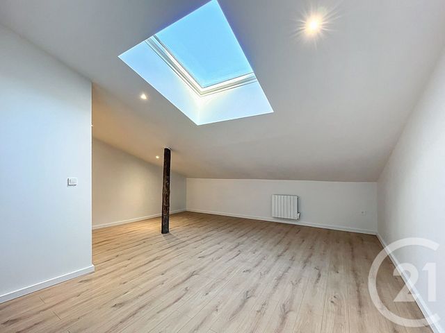 Appartement F3 à louer - 3 pièces - 51.7 m2 - COURCELLES CHAUSSY - 57 - LORRAINE - Century 21 Côté Est Immobilier