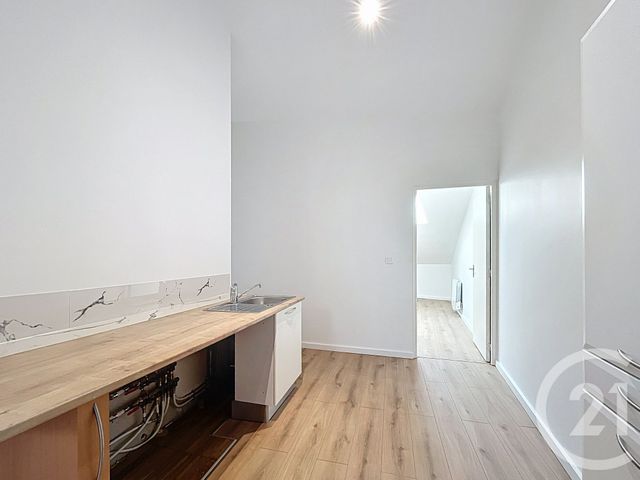 Appartement F3 à louer - 3 pièces - 51.7 m2 - COURCELLES CHAUSSY - 57 - LORRAINE - Century 21 Côté Est Immobilier
