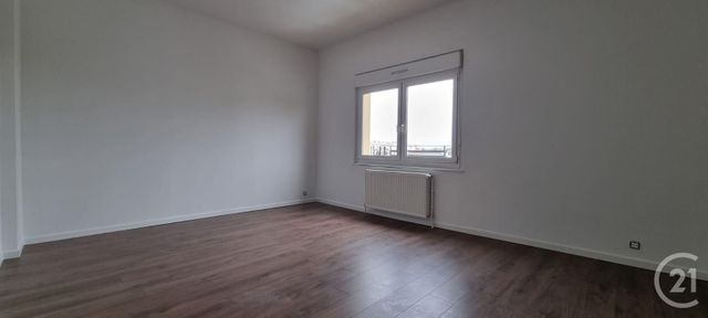 Appartement F3 à louer - 3 pièces - 82.58 m2 - MOULINS LES METZ - 57 - LORRAINE - Century 21 Côté Est Immobilier