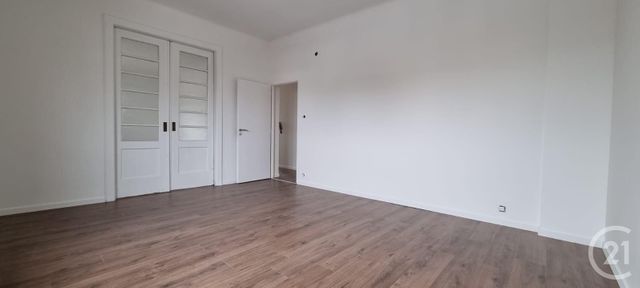 Appartement F3 à louer - 3 pièces - 82.58 m2 - MOULINS LES METZ - 57 - LORRAINE - Century 21 Côté Est Immobilier