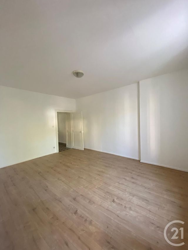 Appartement F3 à louer - 3 pièces - 79.3 m2 - JOEUF - 54 - LORRAINE - Century 21 Côté Est Immobilier