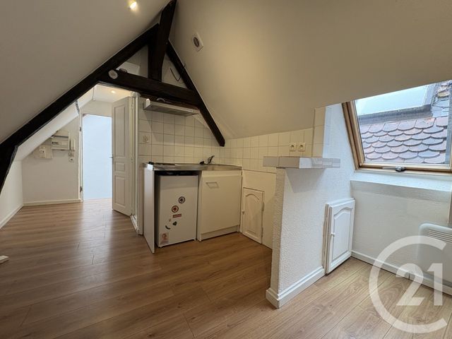Appartement F1 à louer - 1 pièce - 23.27 m2 - METZ - 57 - LORRAINE - Century 21 Côté Est Immobilier