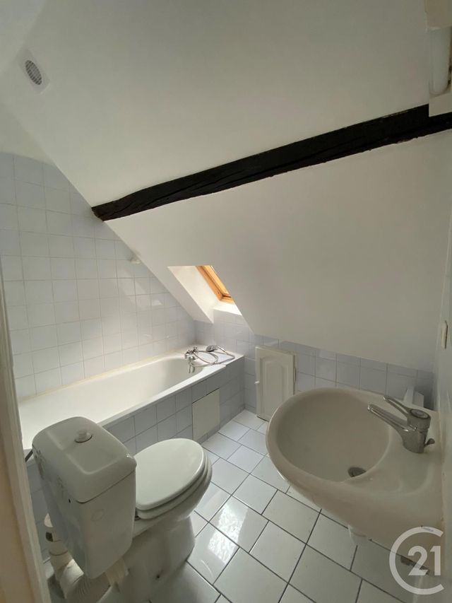 Appartement F1 à louer - 1 pièce - 23.27 m2 - METZ - 57 - LORRAINE - Century 21 Côté Est Immobilier