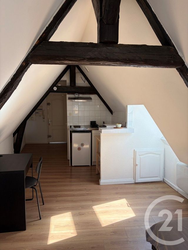 Appartement F1 à louer - 1 pièce - 23.27 m2 - METZ - 57 - LORRAINE - Century 21 Côté Est Immobilier