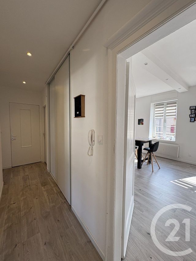 Appartement F3 à louer - 3 pièces - 66.1 m2 - LONGEVILLE LES METZ - 57 - LORRAINE - Century 21 Côté Est Immobilier
