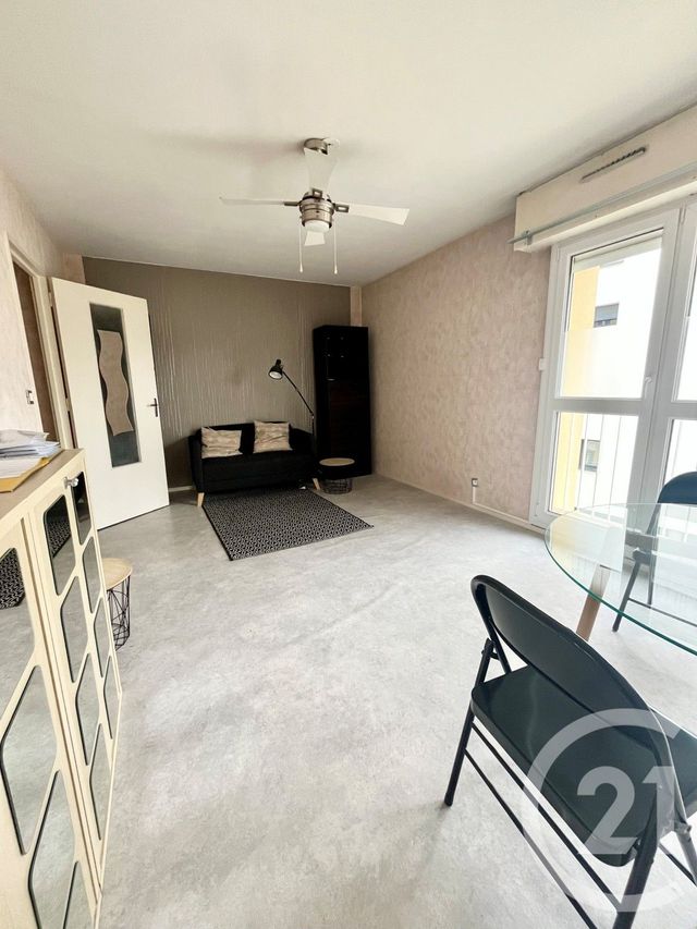 Appartement F2 à louer - 2 pièces - 42.0 m2 - METZ - 57 - LORRAINE - Century 21 Côté Est Immobilier