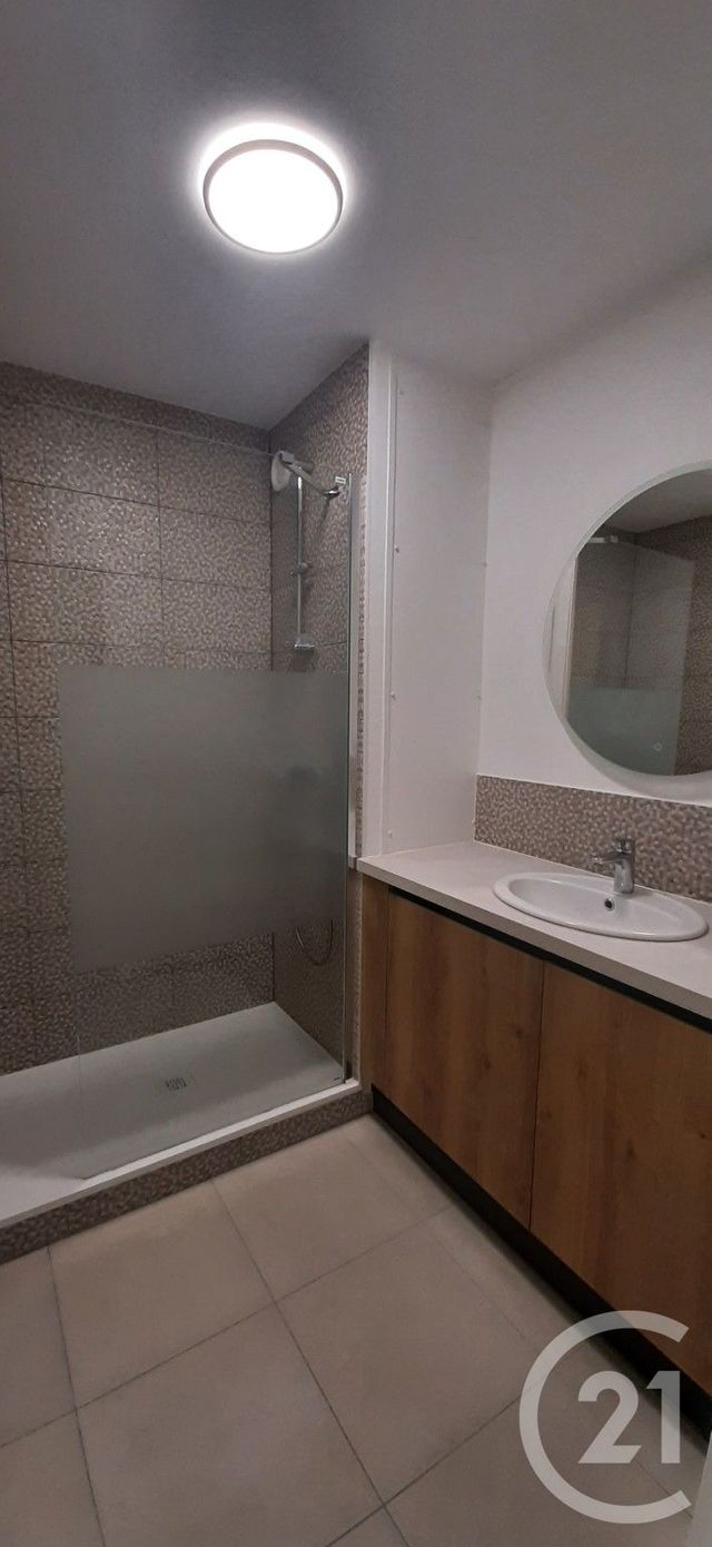 Appartement F2 à louer - 2 pièces - 42.0 m2 - METZ - 57 - LORRAINE - Century 21 Côté Est Immobilier