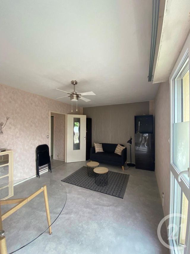 Appartement F2 à louer - 2 pièces - 42.0 m2 - METZ - 57 - LORRAINE - Century 21 Côté Est Immobilier