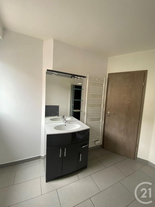 Appartement F3 à louer - 2 pièces - 55.56 m2 - THIONVILLE - 57 - LORRAINE - Century 21 Côté Est Immobilier
