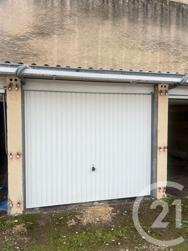 parking à louer - 15.0 m2 - METZ - 57 - LORRAINE - Century 21 Côté Est Immobilier