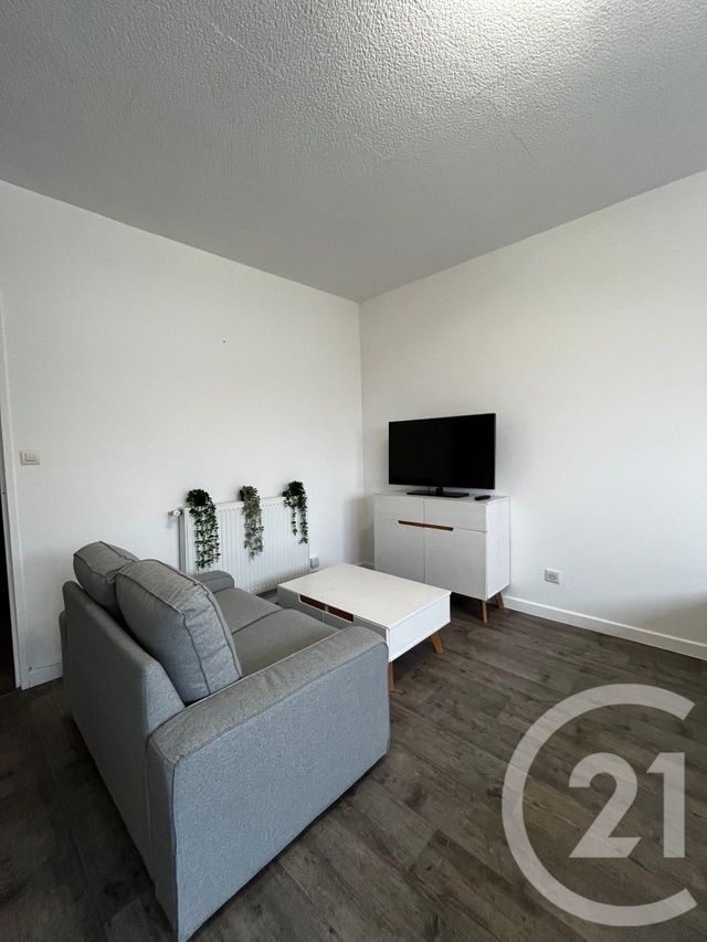 Appartement F1 à louer - 1 pièce - 28.75 m2 - METZ - 57 - LORRAINE - Century 21 Côté Est Immobilier
