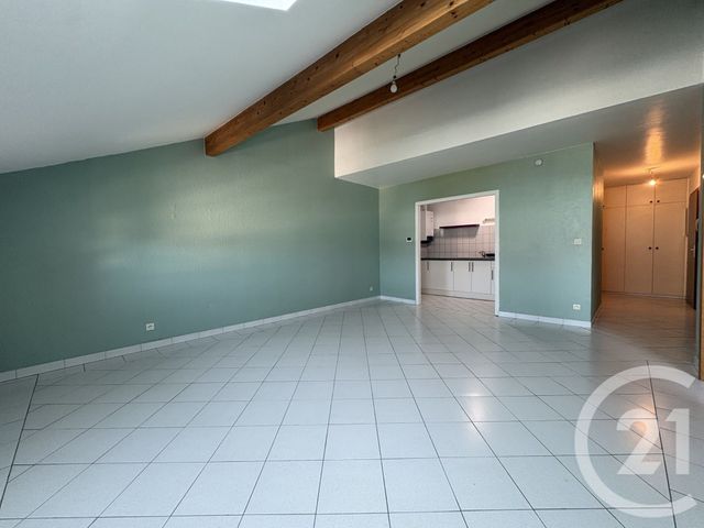 Appartement F3 à louer - 3 pièces - 73.06 m2 - ST JULIEN LES METZ - 57 - LORRAINE - Century 21 Côté Est Immobilier