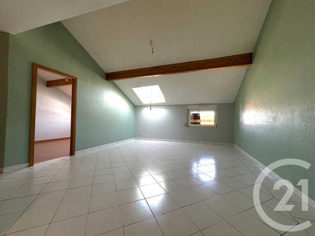 Appartement F3 à louer - 3 pièces - 73.06 m2 - ST JULIEN LES METZ - 57 - LORRAINE - Century 21 Côté Est Immobilier