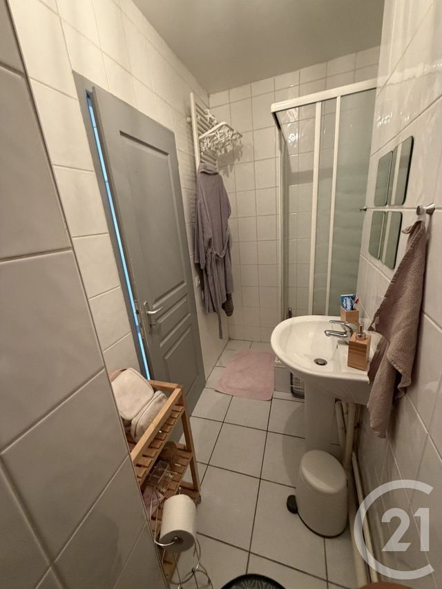 Appartement F1 à louer - 2 pièces - 29.96 m2 - METZ - 57 - LORRAINE - Century 21 Côté Est Immobilier