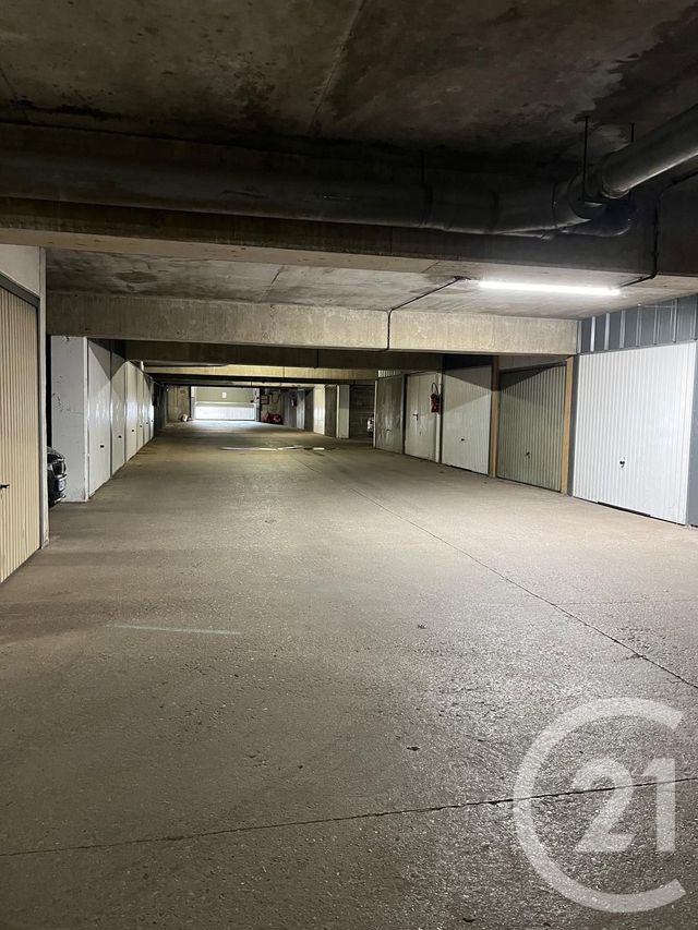 parking à louer - 15.0 m2 - THIONVILLE - 57 - LORRAINE - Century 21 Côté Est Immobilier