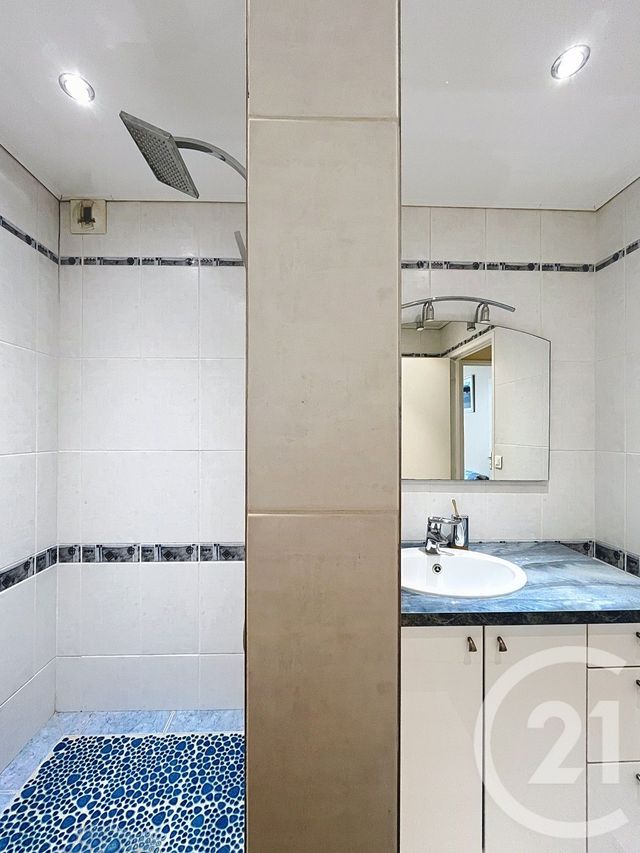 Appartement F3 à vendre - 3 pièces - 59.93 m2 - METZ - 57 - LORRAINE - Century 21 Côté Est Immobilier