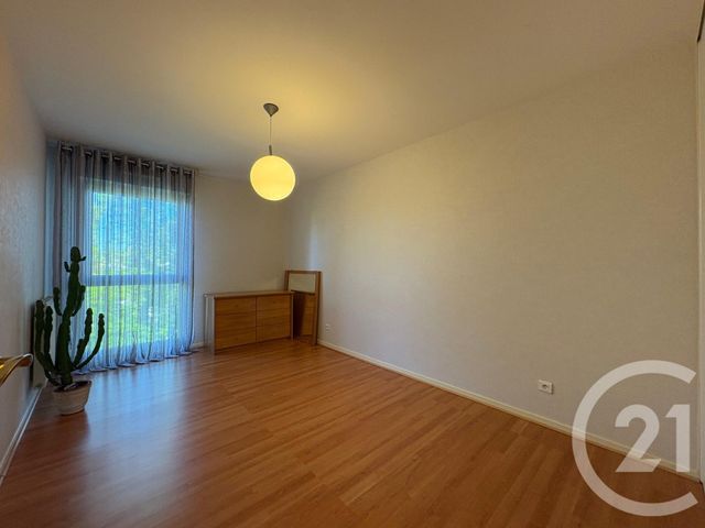 Appartement F3 à louer - 3 pièces - 72.75 m2 - METZ - 57 - LORRAINE - Century 21 Côté Est Immobilier