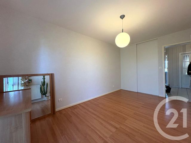 Appartement F3 à louer - 3 pièces - 72.75 m2 - METZ - 57 - LORRAINE - Century 21 Côté Est Immobilier