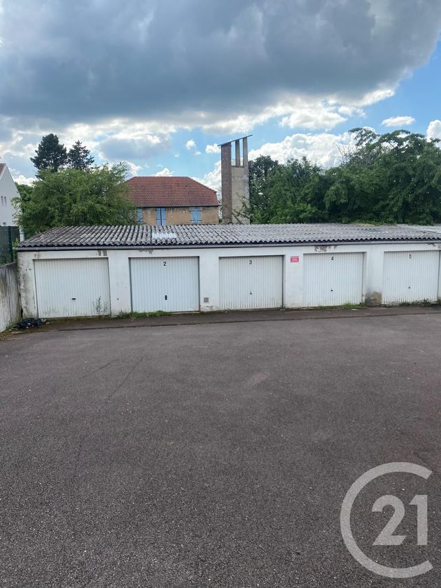 Parking à louer PETITE ROSSELLE