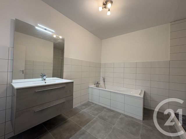 Appartement F5 à louer - 5 pièces - 142.96 m2 - ST JULIEN LES METZ - 57 - LORRAINE - Century 21 Côté Est Immobilier