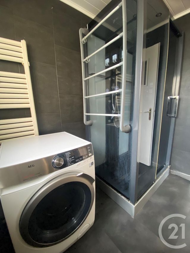 Appartement F5 à louer - 5 pièces - 81.67 m2 - METZ - 57 - LORRAINE - Century 21 Côté Est Immobilier