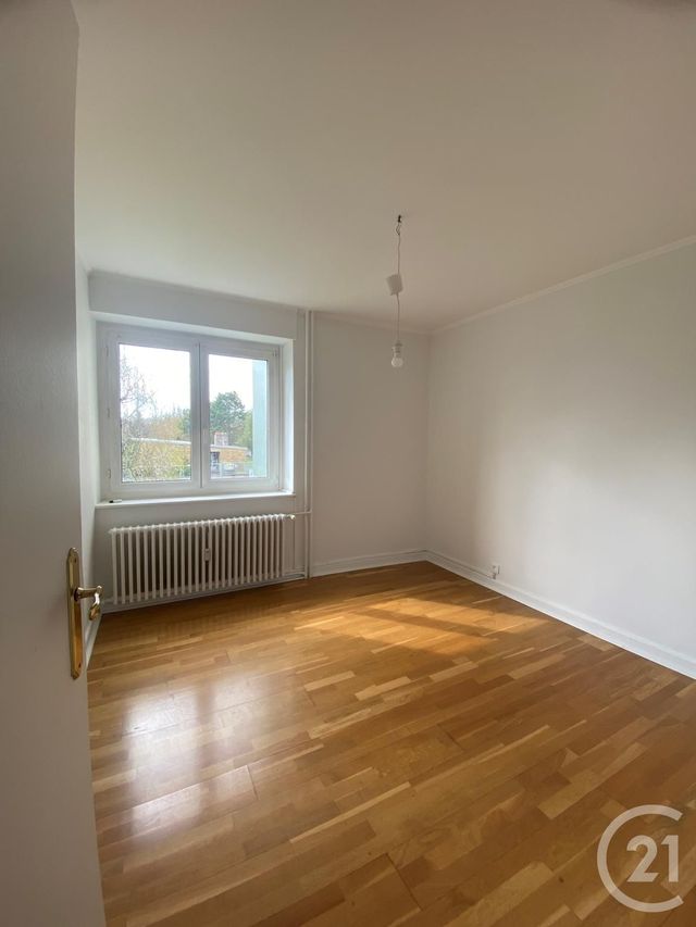 Appartement F5 à louer - 5 pièces - 81.67 m2 - METZ - 57 - LORRAINE - Century 21 Côté Est Immobilier