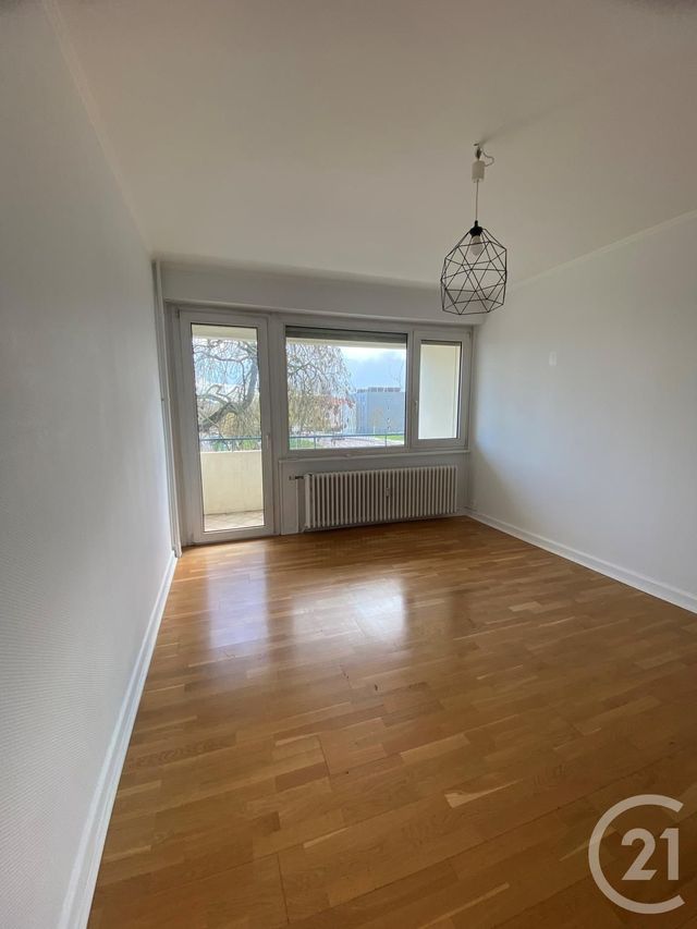 Appartement F5 à louer - 5 pièces - 81.67 m2 - METZ - 57 - LORRAINE - Century 21 Côté Est Immobilier