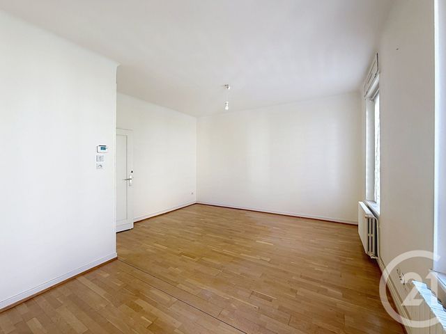 Appartement F3 à vendre - 3 pièces - 60.2 m2 - METZ - 57 - LORRAINE - Century 21 Côté Est Immobilier