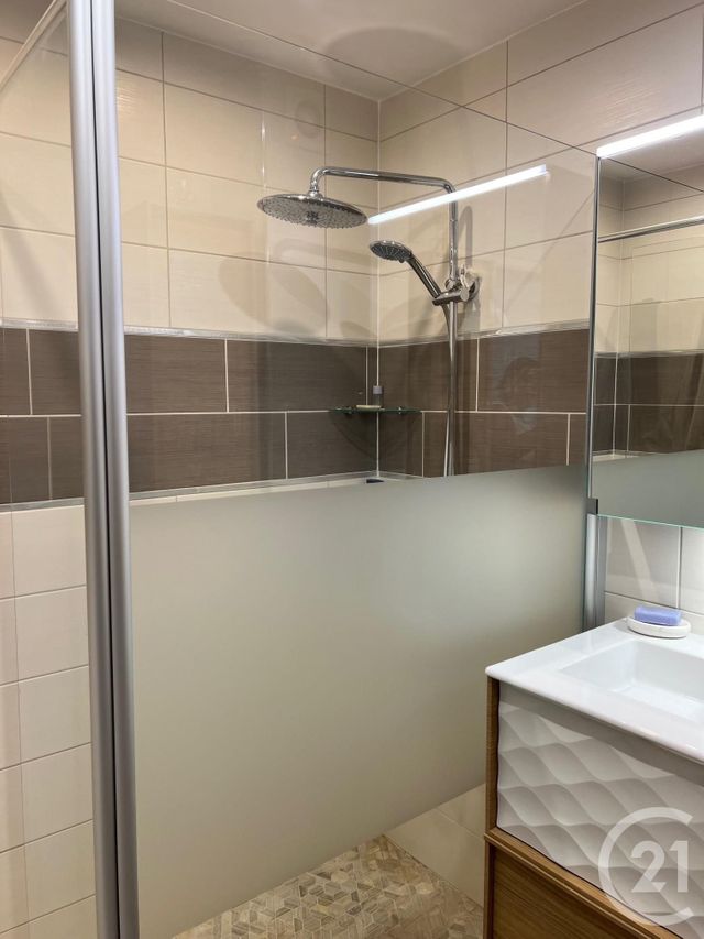 Appartement F3 à louer - 3 pièces - 63.29 m2 - MONTIGNY LES METZ - 57 - LORRAINE - Century 21 Côté Est Immobilier