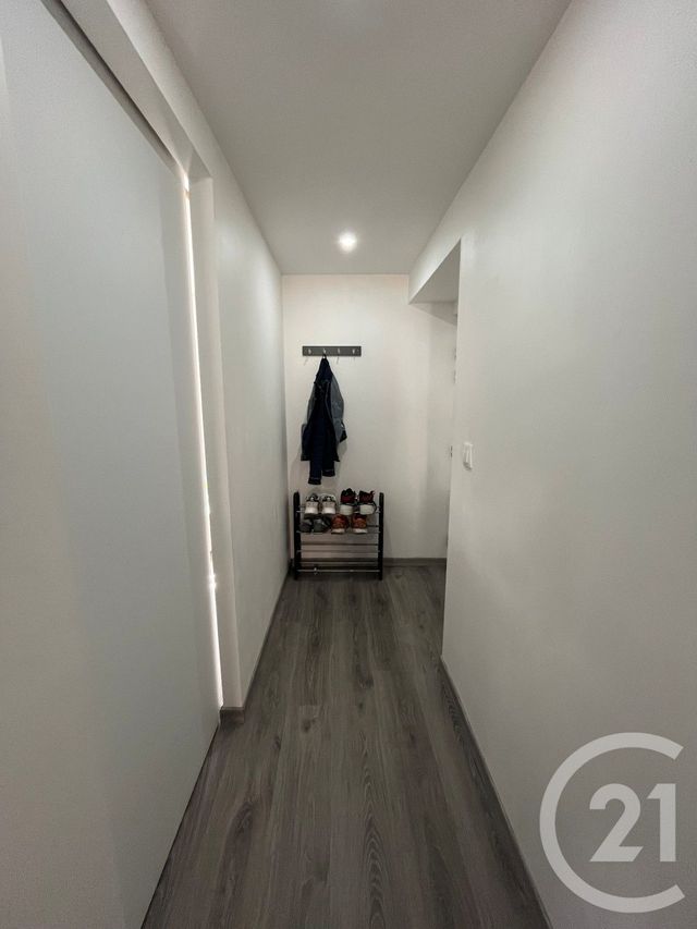 Appartement F3 à louer - 3 pièces - 42.37 m2 - METZ - 57 - LORRAINE - Century 21 Côté Est Immobilier