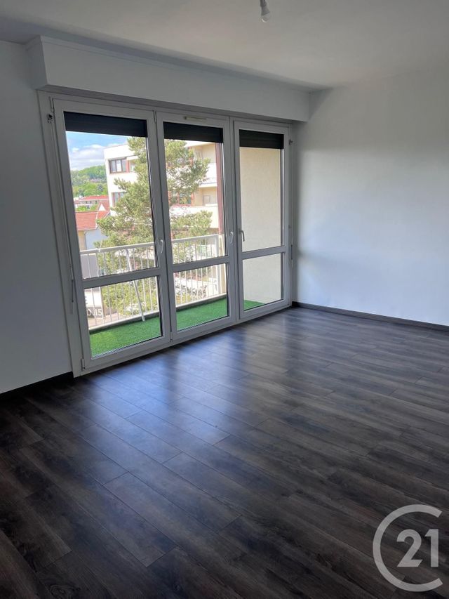 Appartement F3 à louer - 3 pièces - 75.87 m2 - LE BAN ST MARTIN - 57 - LORRAINE - Century 21 Côté Est Immobilier