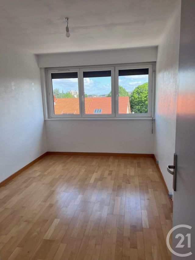 Appartement F3 à louer - 3 pièces - 75.87 m2 - LE BAN ST MARTIN - 57 - LORRAINE - Century 21 Côté Est Immobilier