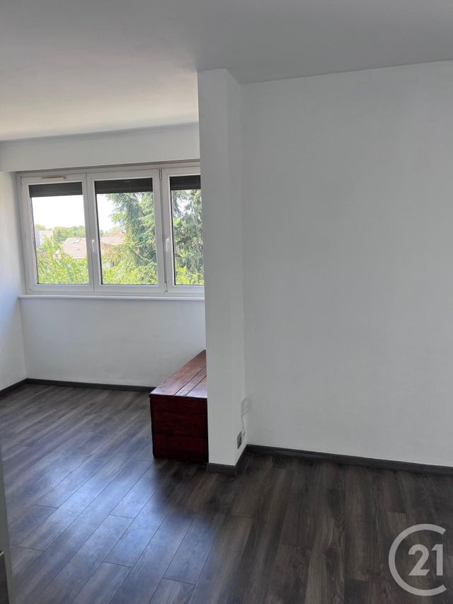 Appartement F3 à louer - 3 pièces - 75.87 m2 - LE BAN ST MARTIN - 57 - LORRAINE - Century 21 Côté Est Immobilier