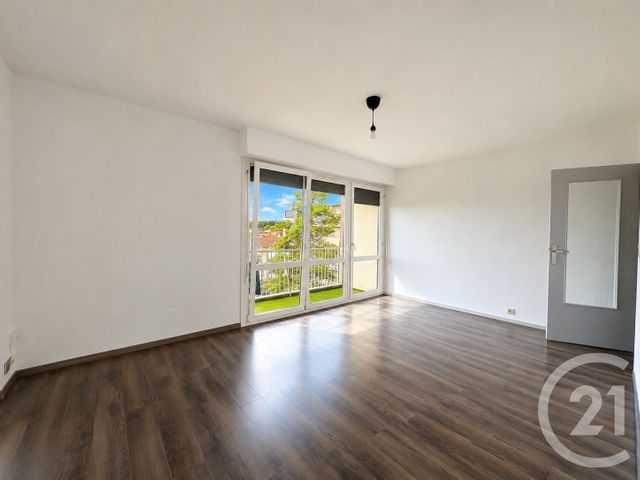 Appartement F3 à louer - 3 pièces - 75.87 m2 - LE BAN ST MARTIN - 57 - LORRAINE - Century 21 Côté Est Immobilier