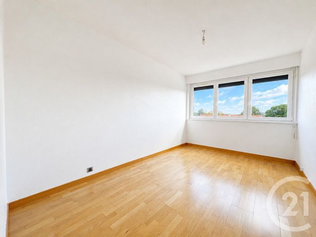 Appartement F3 à louer - 3 pièces - 75.87 m2 - LE BAN ST MARTIN - 57 - LORRAINE - Century 21 Côté Est Immobilier