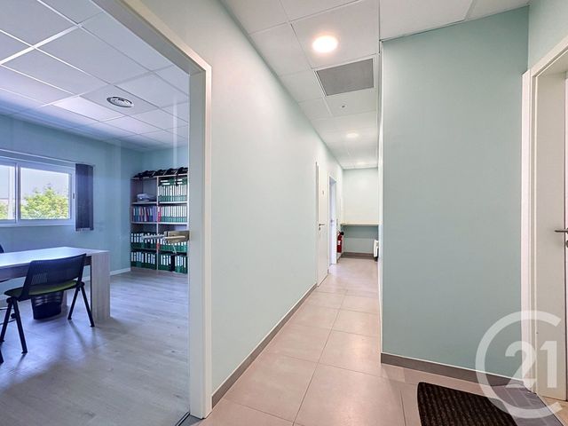 commerce à louer - 80.0 m2 - ST JULIEN LES METZ - 57 - LORRAINE - Century 21 Côté Est Immobilier
