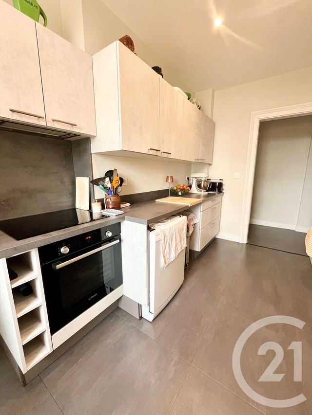 Appartement F3 à louer - 3 pièces - 71.6 m2 - METZ - 57 - LORRAINE - Century 21 Côté Est Immobilier