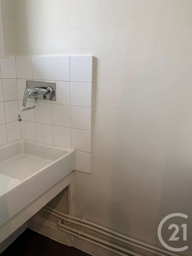 Appartement F3 à louer - 3 pièces - 71.6 m2 - METZ - 57 - LORRAINE - Century 21 Côté Est Immobilier