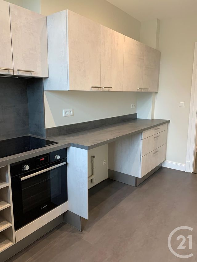 Appartement F3 à louer - 3 pièces - 71.6 m2 - METZ - 57 - LORRAINE - Century 21 Côté Est Immobilier